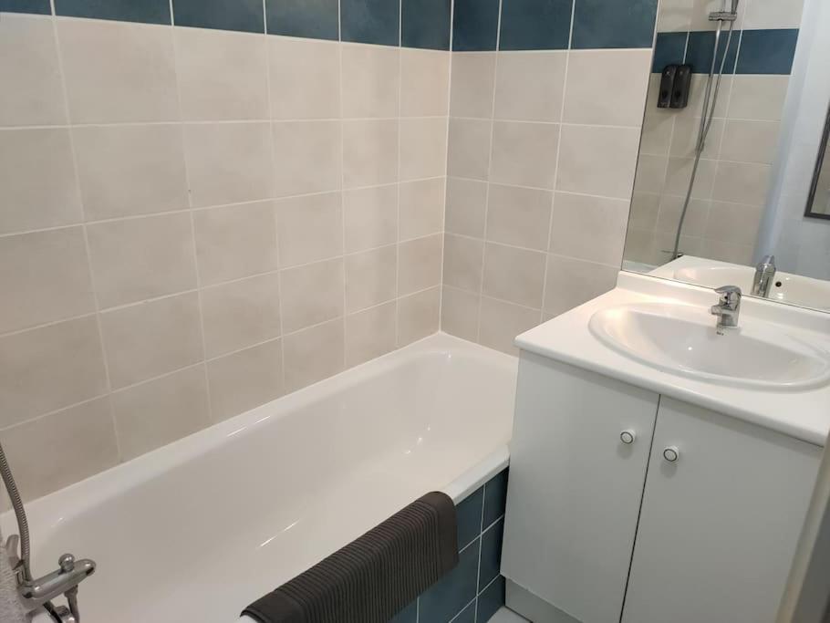 Fenouillet  Spacieux Et Joli Appartement De 2 A 4 Personnes • Parking • Wifi מראה חיצוני תמונה